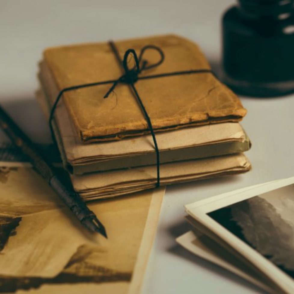 joanna-kosinska-B6yDtYs2IgY-unsplash